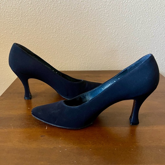 Stuart Weitzman black heels - Picture 1 of 8